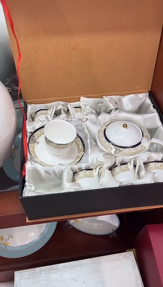 骨瓷隆达骨瓷金色维也纳套具1套