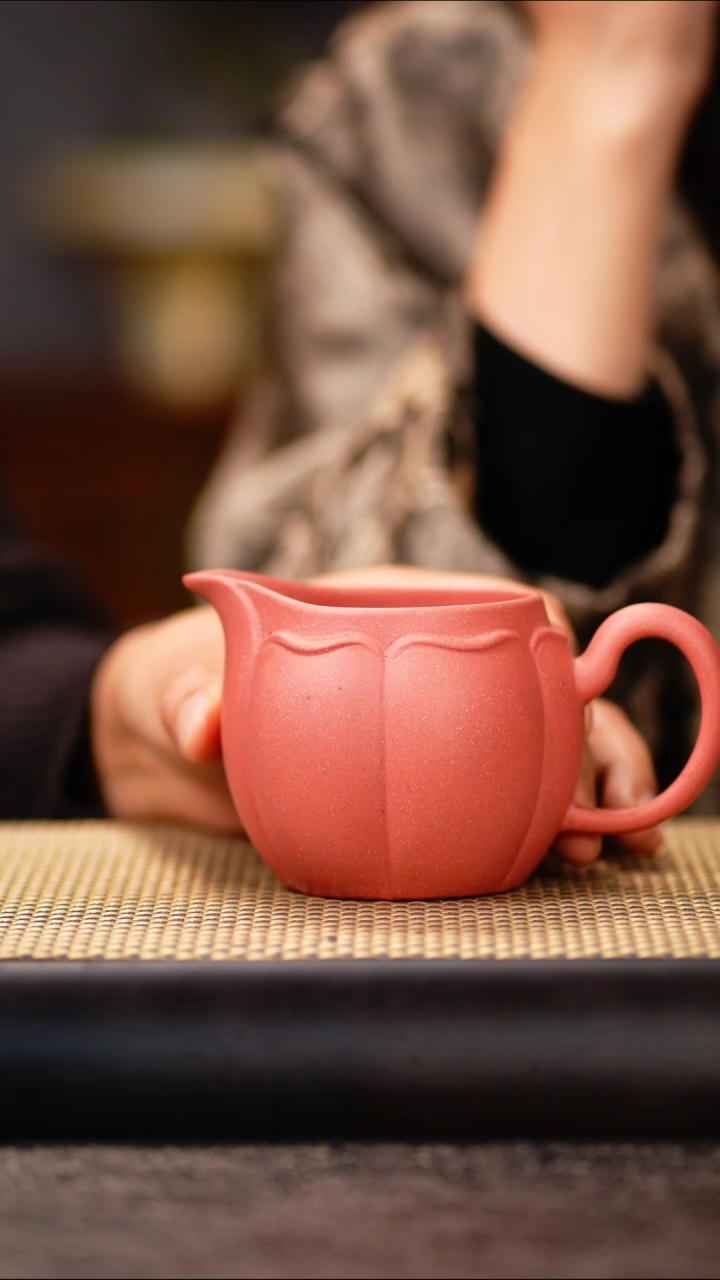 YHY76洑东白泥胭脂红柴烧公道杯