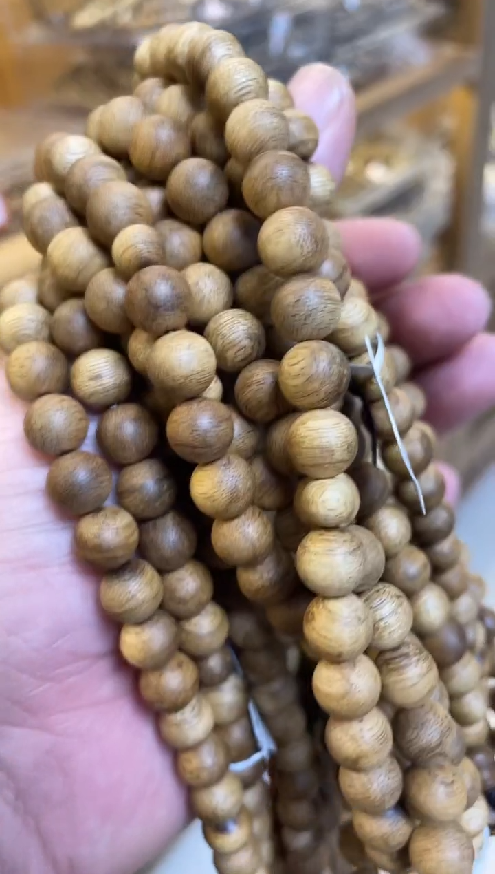 【闪购商品】沉香手串菩萨棋圆珠长串红土蚁漏0.9多样性发其一