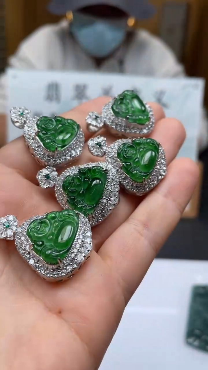 【闪购商品】翡翠颈饰未镶嵌多样性发货 （只发一件）x16