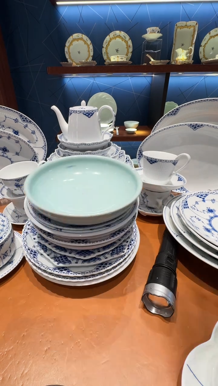 瓷8寸影青河鲜碗