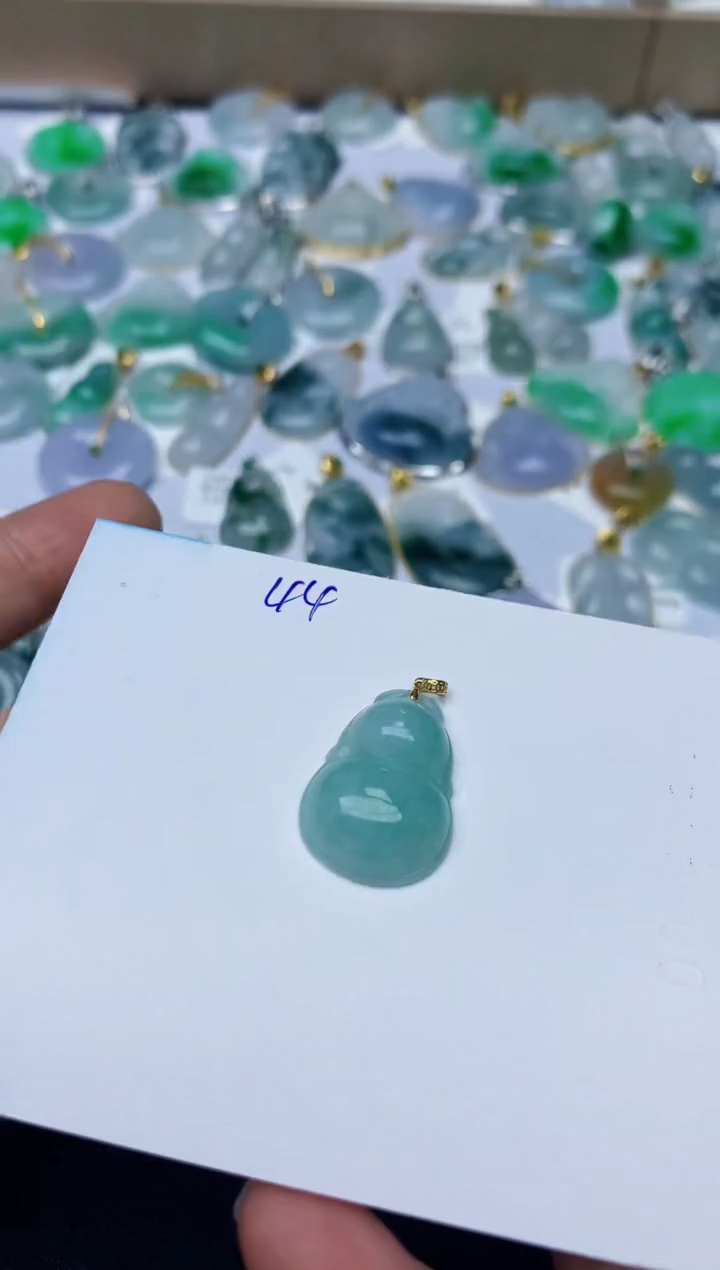 【闪购商品】翡翠颈饰18K金镶嵌天然翡翠A货   