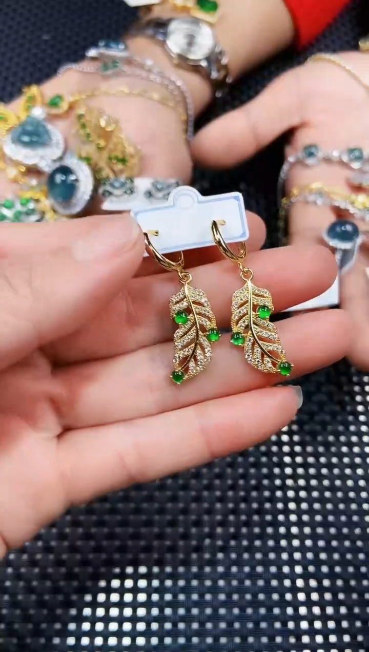 【闪购商品】翡翠耳饰未镶嵌11111111