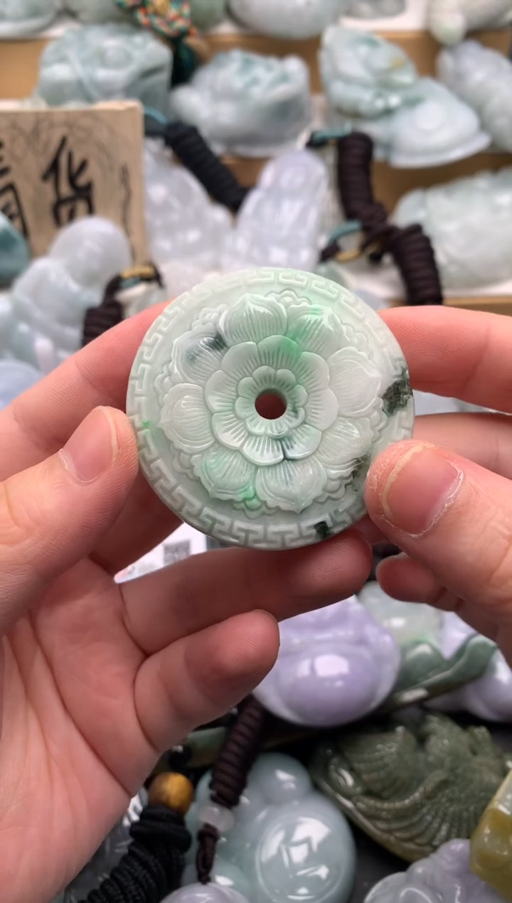 吊坠(不含链)未镶嵌翡翠1