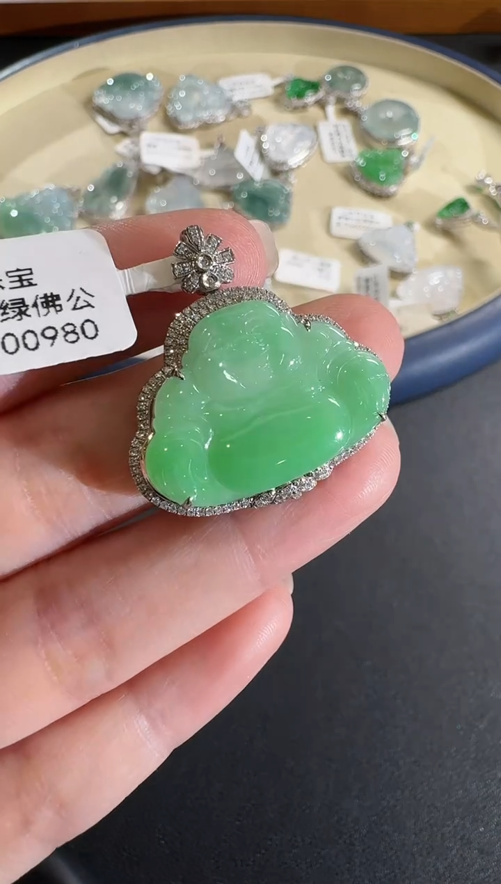 【闪购商品】翡翠吊坠(不含链)18K金镶嵌【源头工厂】钻石镶嵌