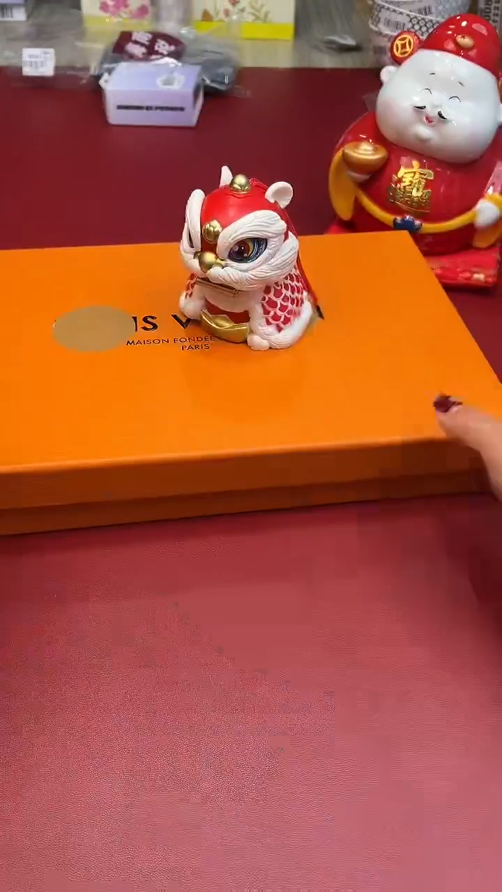 摆件瓷器放漏，快来抢啊！YF767