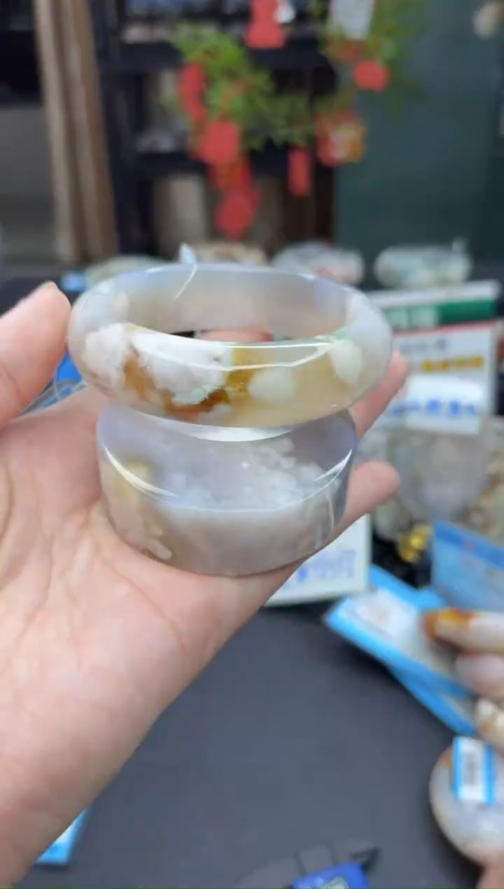 【闪购商品】石英质玉手镯未镶嵌2015（59圈赠送镯心）