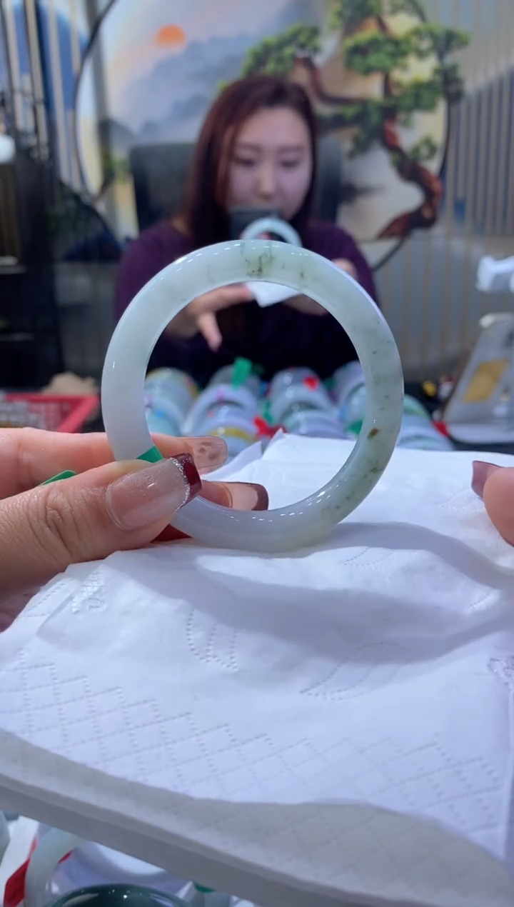 【闪购商品】翡翠手镯未镶嵌00009989