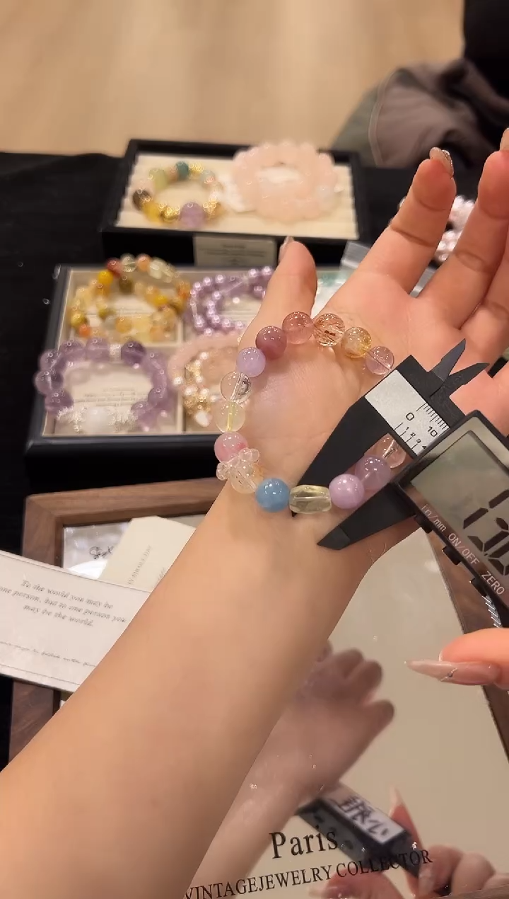 未镶嵌手链水晶小多宝设计款手串