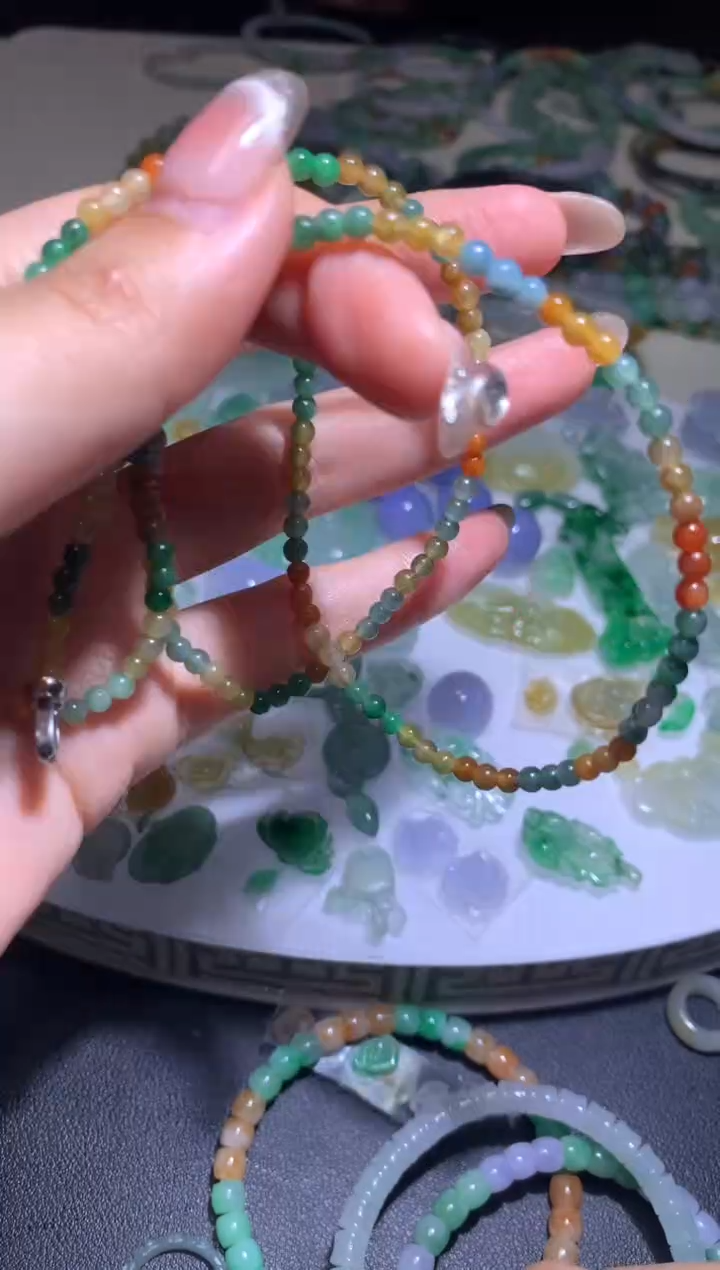 未镶嵌定制翡翠丹*姐毛货