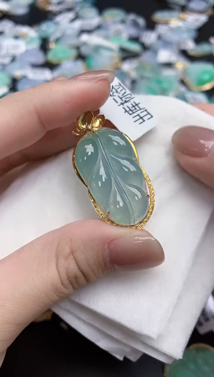 【闪购商品】翡翠颈饰18K金镶嵌天然缅甸翡翠A货