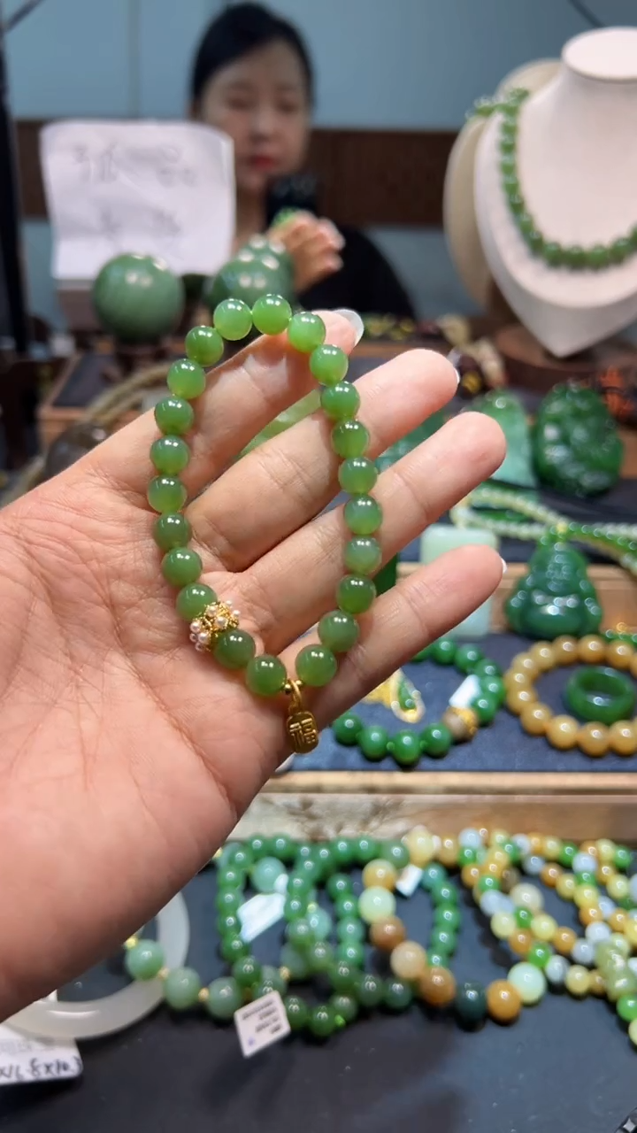 未镶嵌手串和田玉1