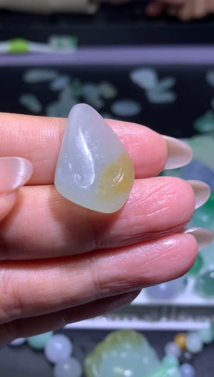 【闪购商品】定制翡翠未镶嵌毛货