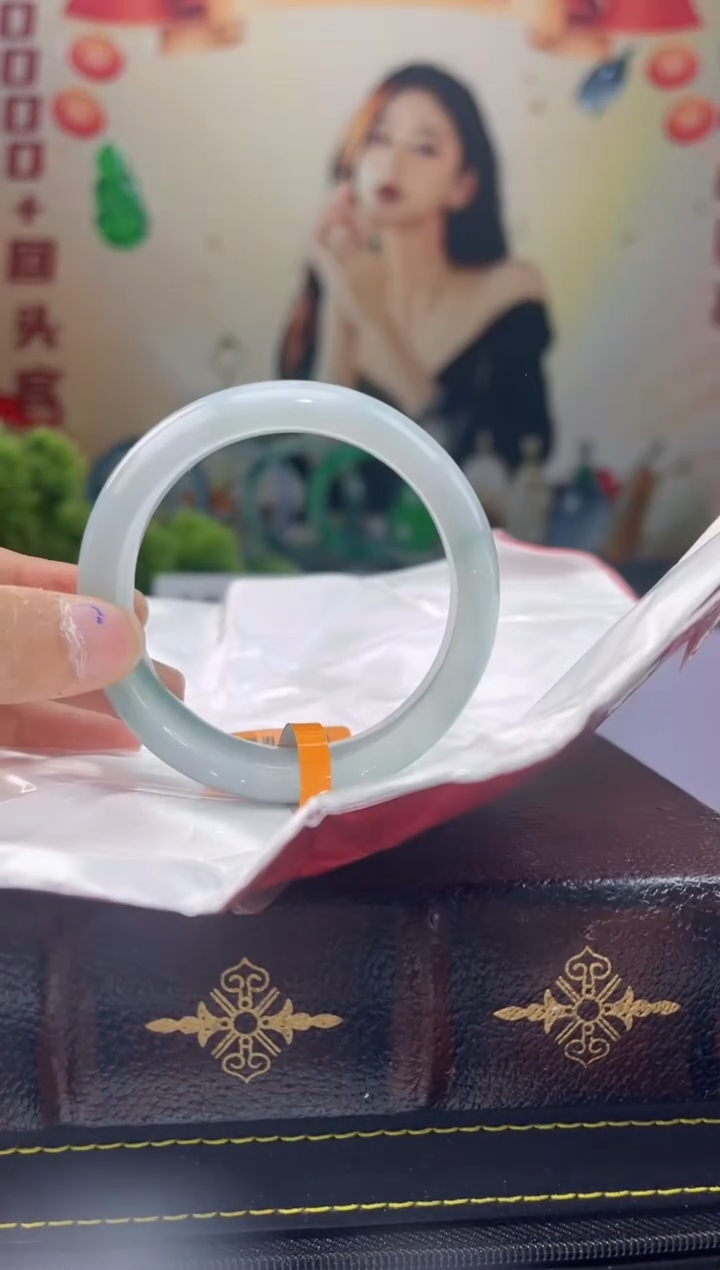 【闪购商品】翡翠手镯未镶嵌手镯54