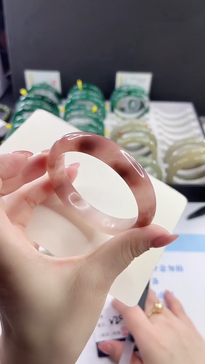 未镶嵌手镯石英质玉多样性发货V29