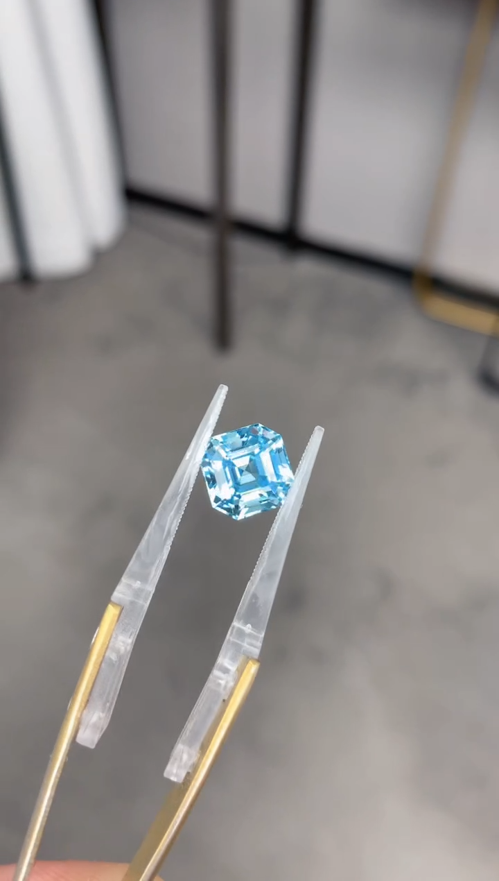 【闪购商品】海蓝宝石裸石未镶嵌3.9ct  海蓝宝石