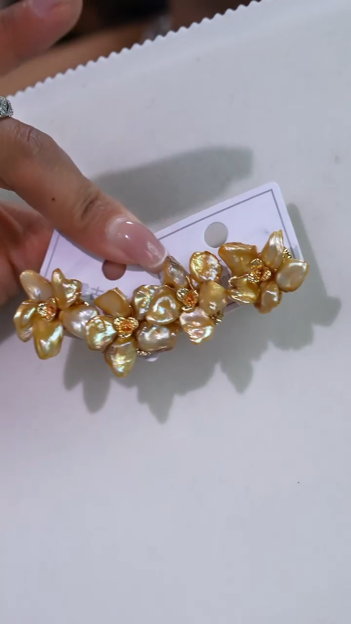 银S925镶嵌淡水珍珠耳饰651有微瑕  介意勿拍