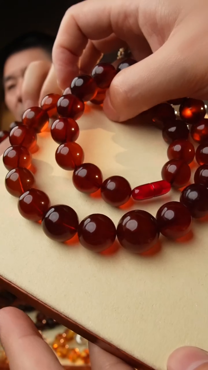 【闪购商品】琥珀裸石未镶嵌15+血珀妈妈链50cm