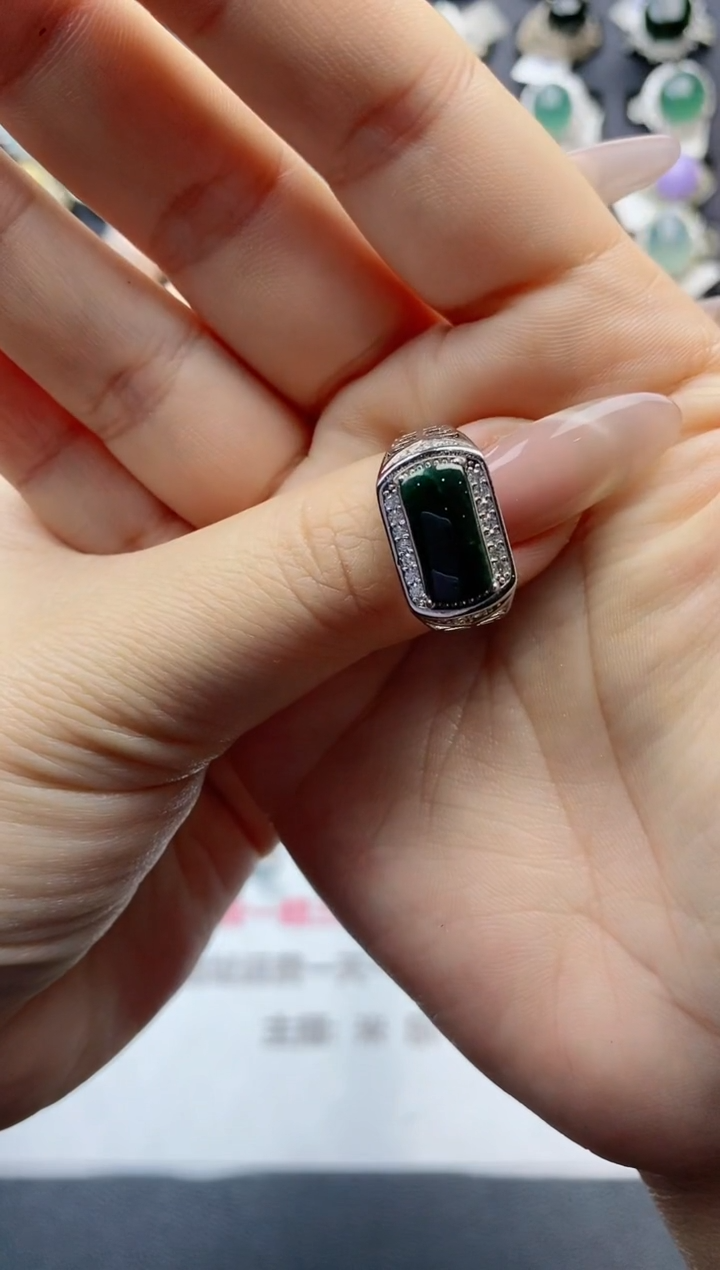【闪购商品】翡翠戒指银S925镶嵌天然翡翠男戒