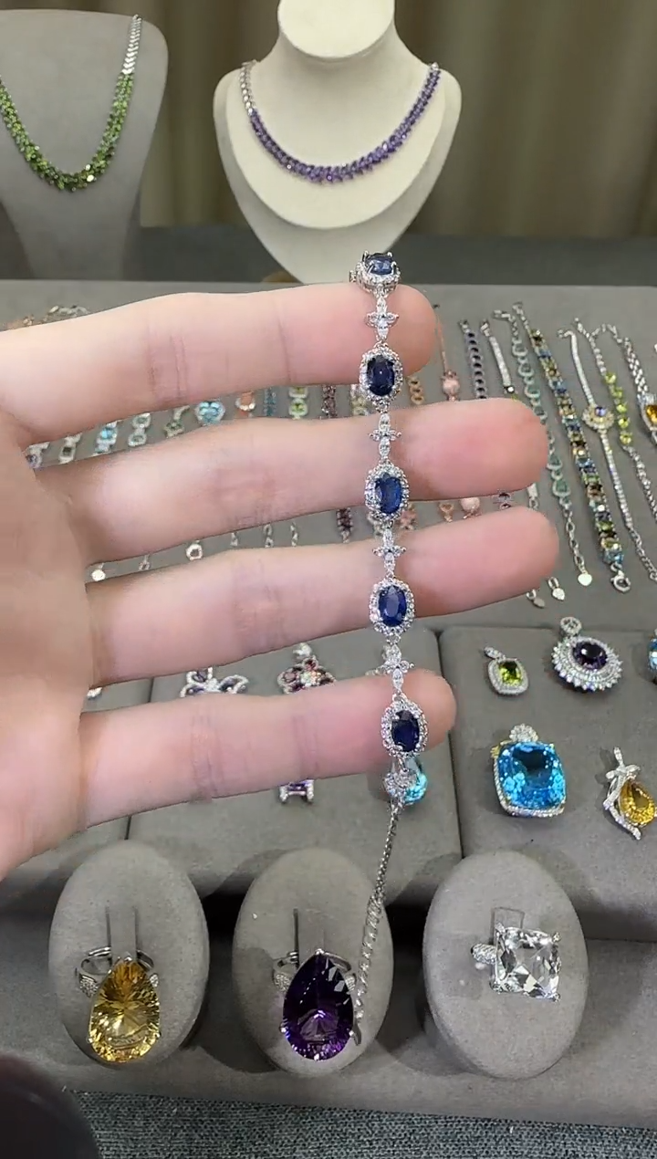 手链蓝宝石银S925镶嵌6*8mm手链简约设计款