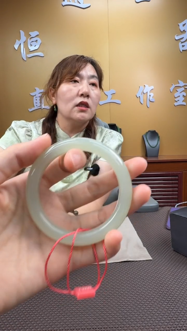 和田玉未镶嵌颈饰手镯56