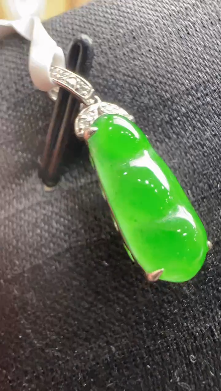 【闪购商品】翡翠吊坠(不含链)18K金镶嵌多样性发货拍一发一