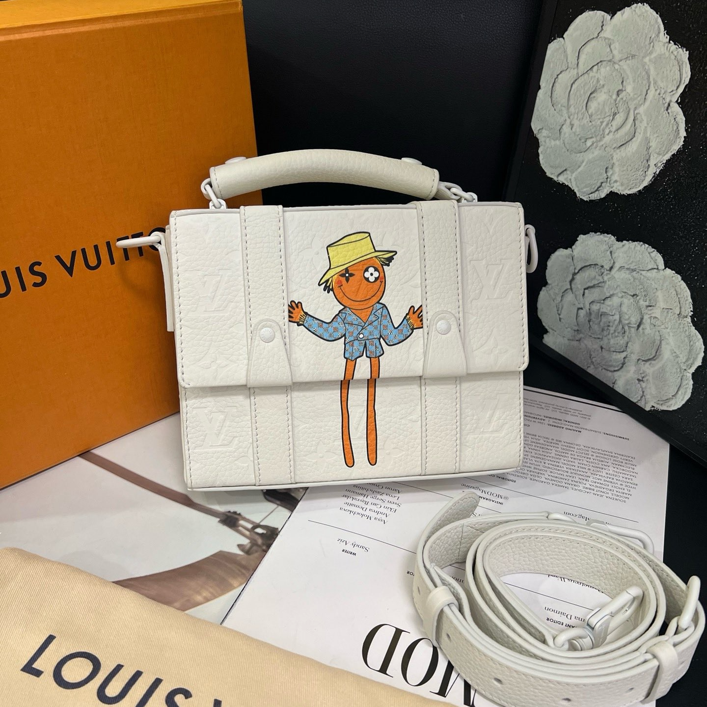 99新 LouisVuitton/路易威登 专柜32000白色20年trunk单肩包B5128