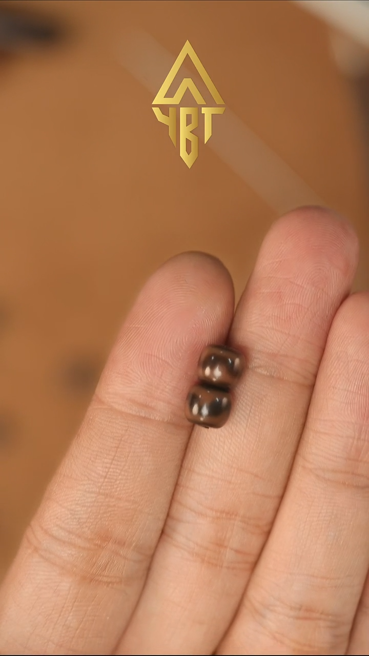 未镶嵌配饰玛瑙/玉髓糖化虎牙对珠-直径7.5左右