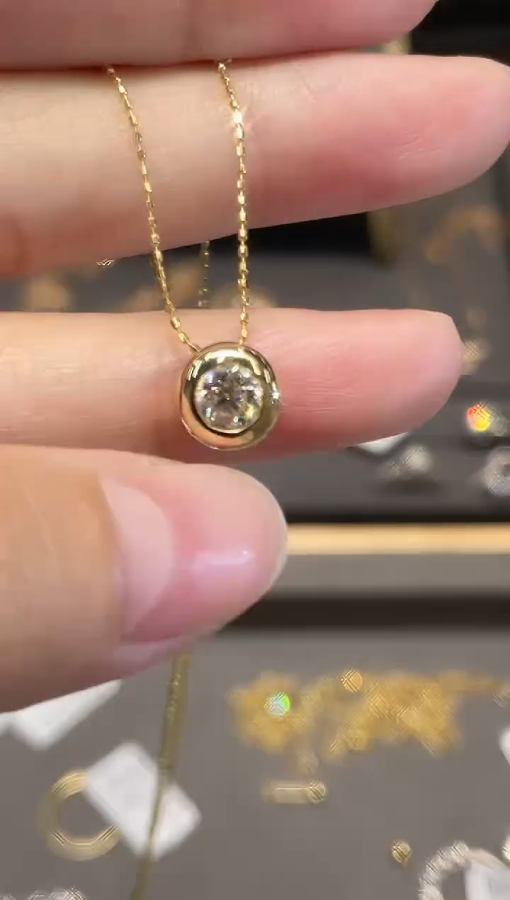 【闪购商品】钻石吊坠（不含链）18K金镶嵌X50泡泡钻石吊坠