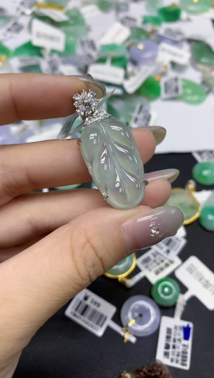 颈饰未镶嵌翡翠天然缅甸翡翠A货百元以上9元证书费自理