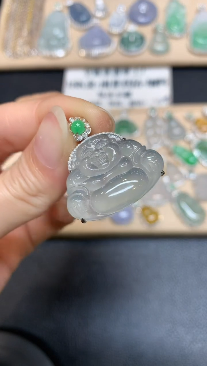 【闪购商品】翡翠颈饰18K金镶嵌佛公【无服务费