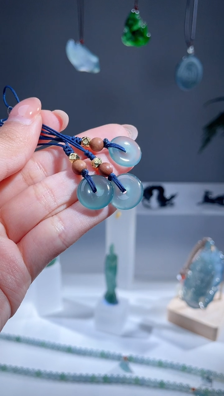 【闪购商品】翡翠颈饰未镶嵌天然A货翡翠多样性发1平安扣