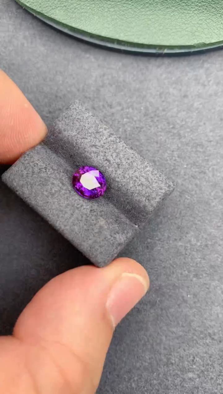 【闪购商品】彩色蓝宝石裸石未镶嵌2ct 无烧紫蓝宝