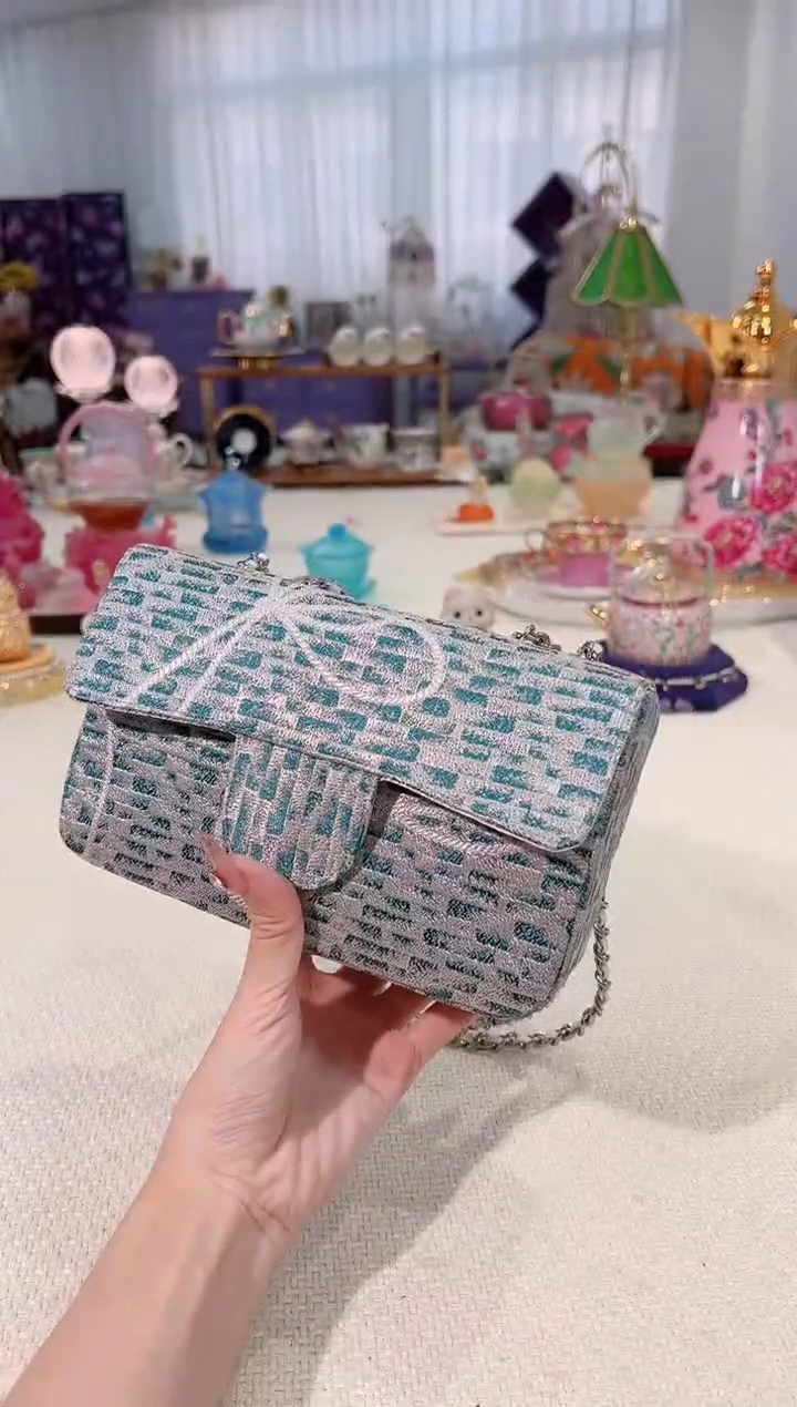 非遗西阵织 如图所示