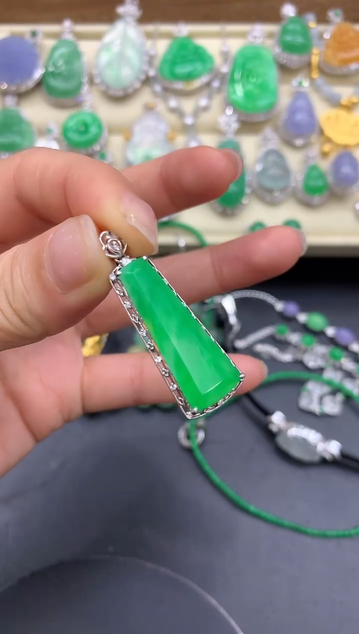 【闪购商品】翡翠颈饰18K金镶嵌172-中国好珍宝