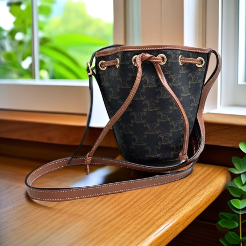 95新 Celine/思琳 棕色老花水桶包 1849 2793