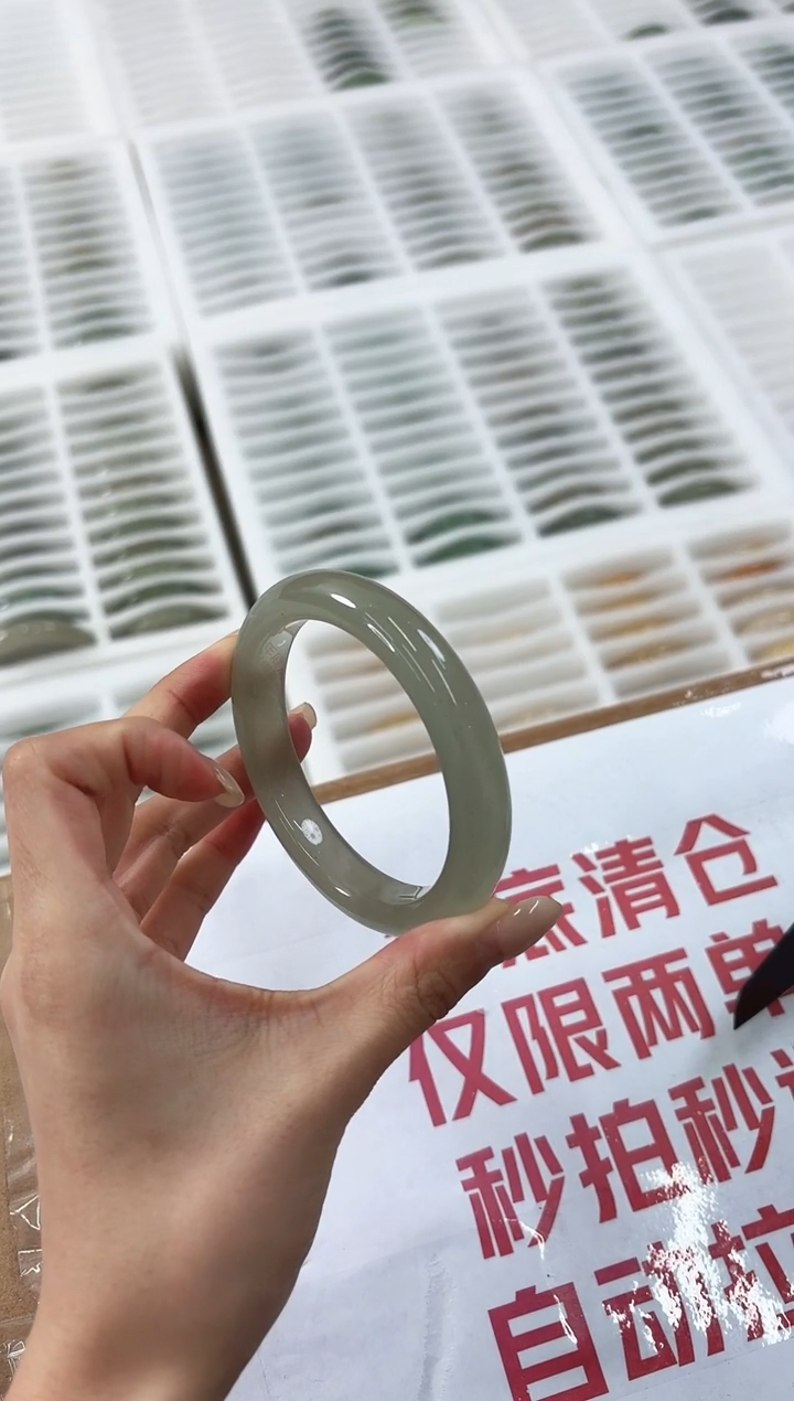 未镶嵌手镯石英质玉2-56D