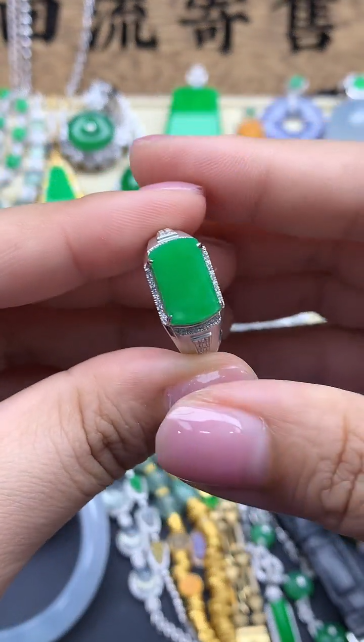 【闪购商品】翡翠戒指18K金镶嵌648-中国好珍宝