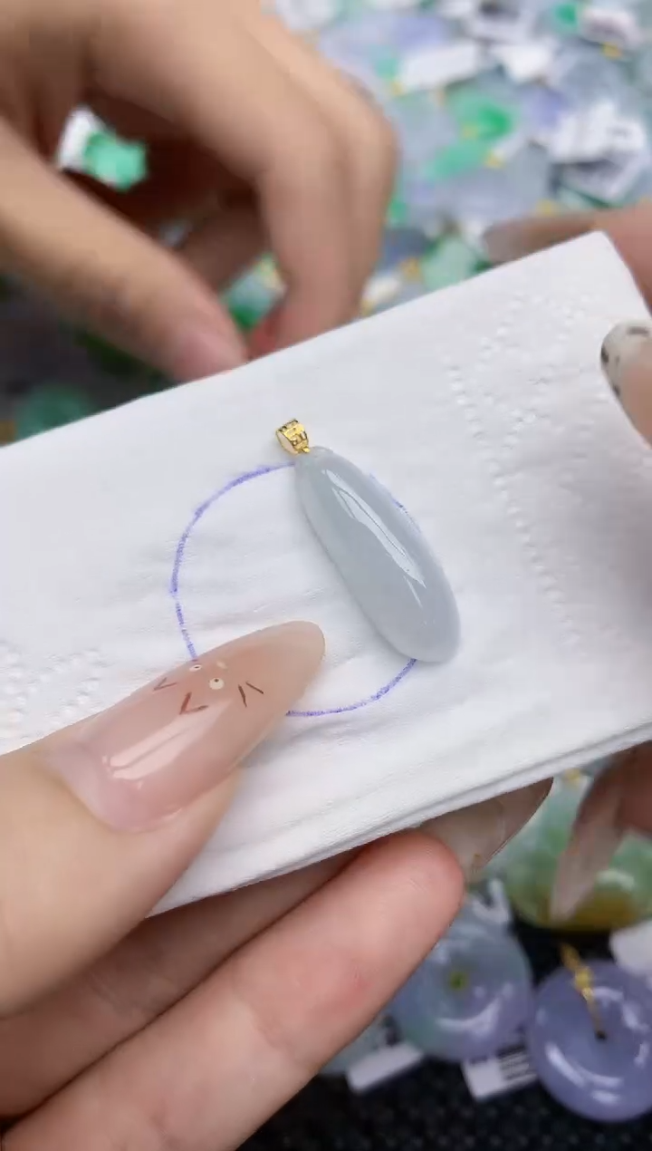 翡翠18K金镶嵌颈饰   天然翡翠A货