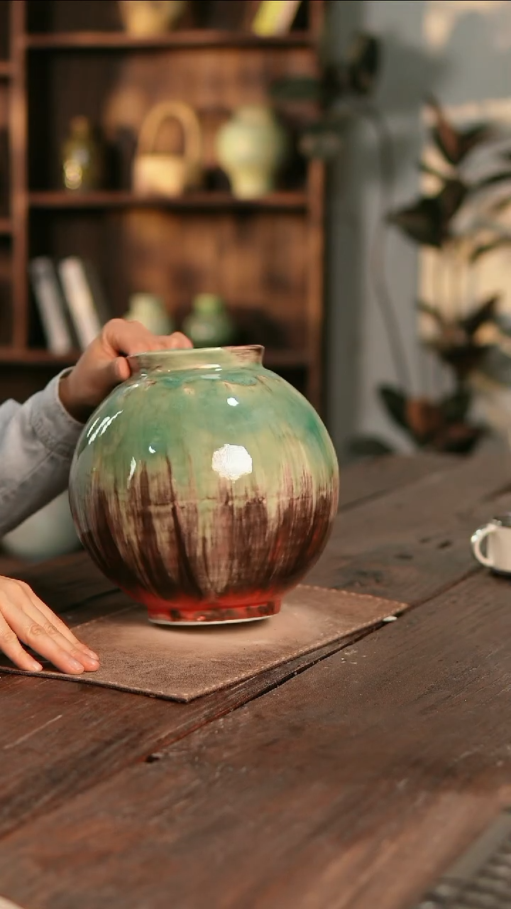 摆件17-139高23口10误差21无孔