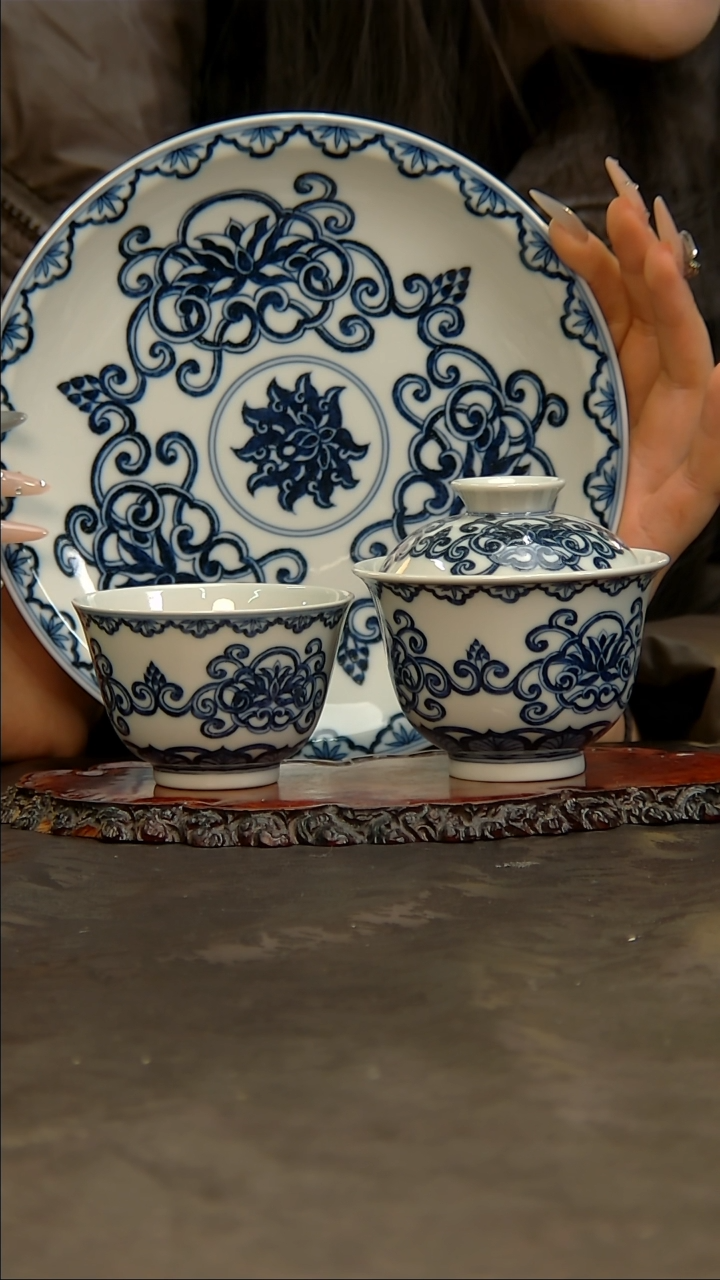 【闪购商品】青花手绘花卉套组