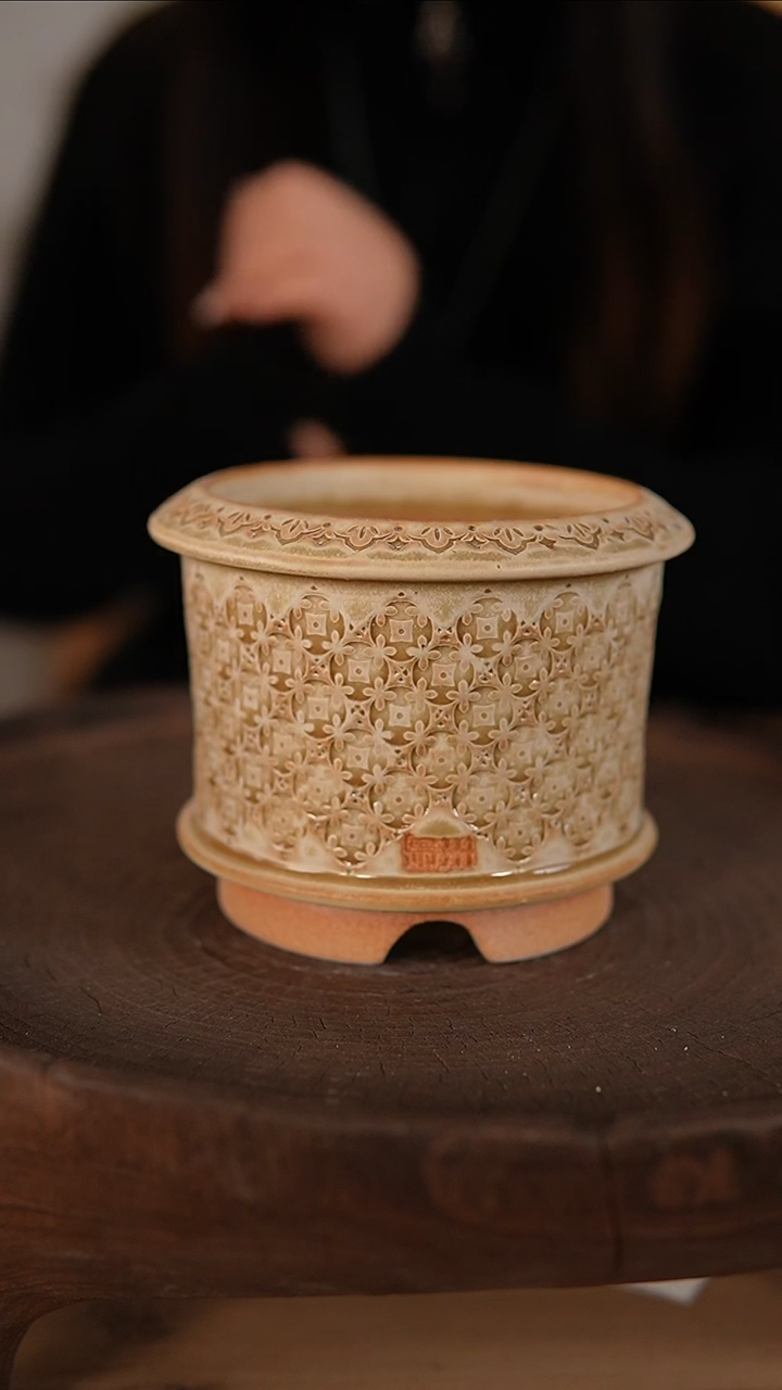 【闪购商品】红陶1-24-304默认有瑕口8.5