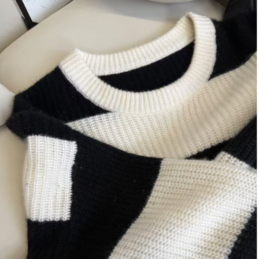 【百分百山羊绒】241114秋冬新款时尚慵懒黑白撞色字母提花款羊绒衫