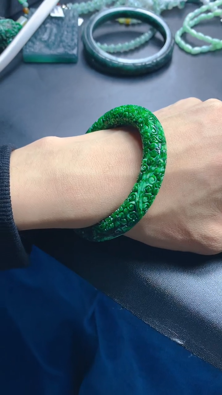 颈饰未镶嵌翡翠暴*天然缅甸翡翠a货