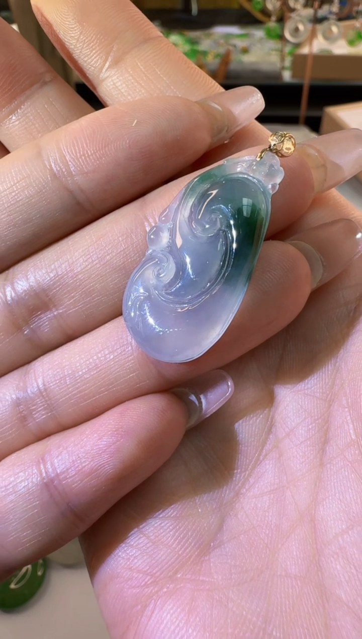 【闪购商品】翡翠颈饰18K金镶嵌缅甸翡翠A货挂件