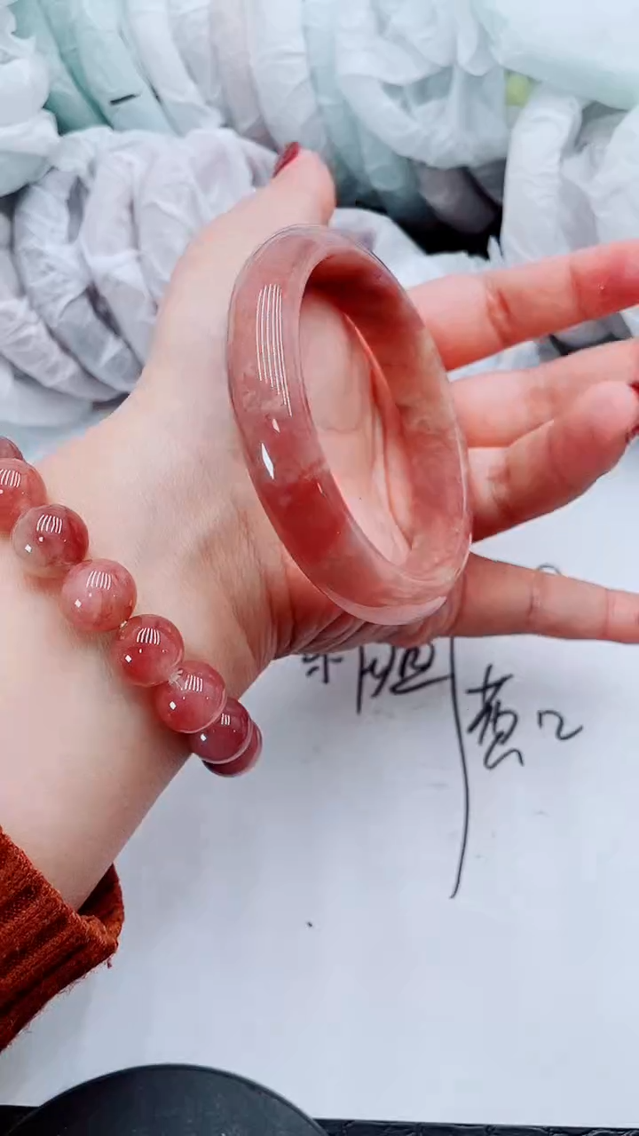 【闪购商品】石英质玉手镯未镶嵌Q61-62-63