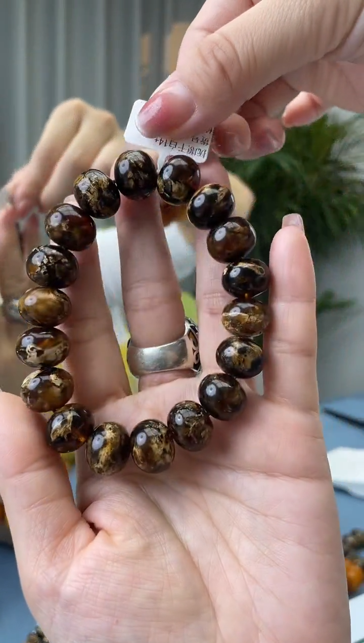 【闪购商品】琥珀珠宝奇石未镶嵌假一罚十，发一件023.14