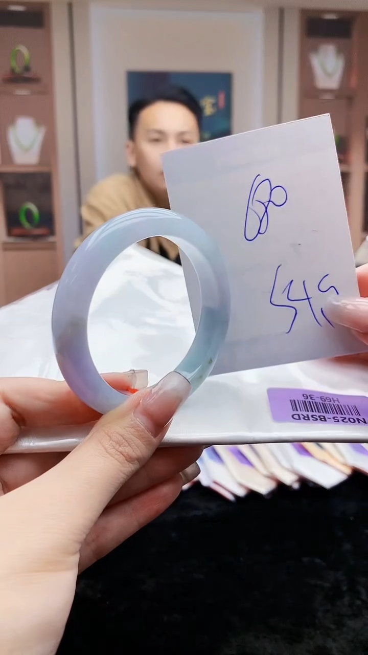 【闪购商品】翡翠手镯未镶嵌    H69-36