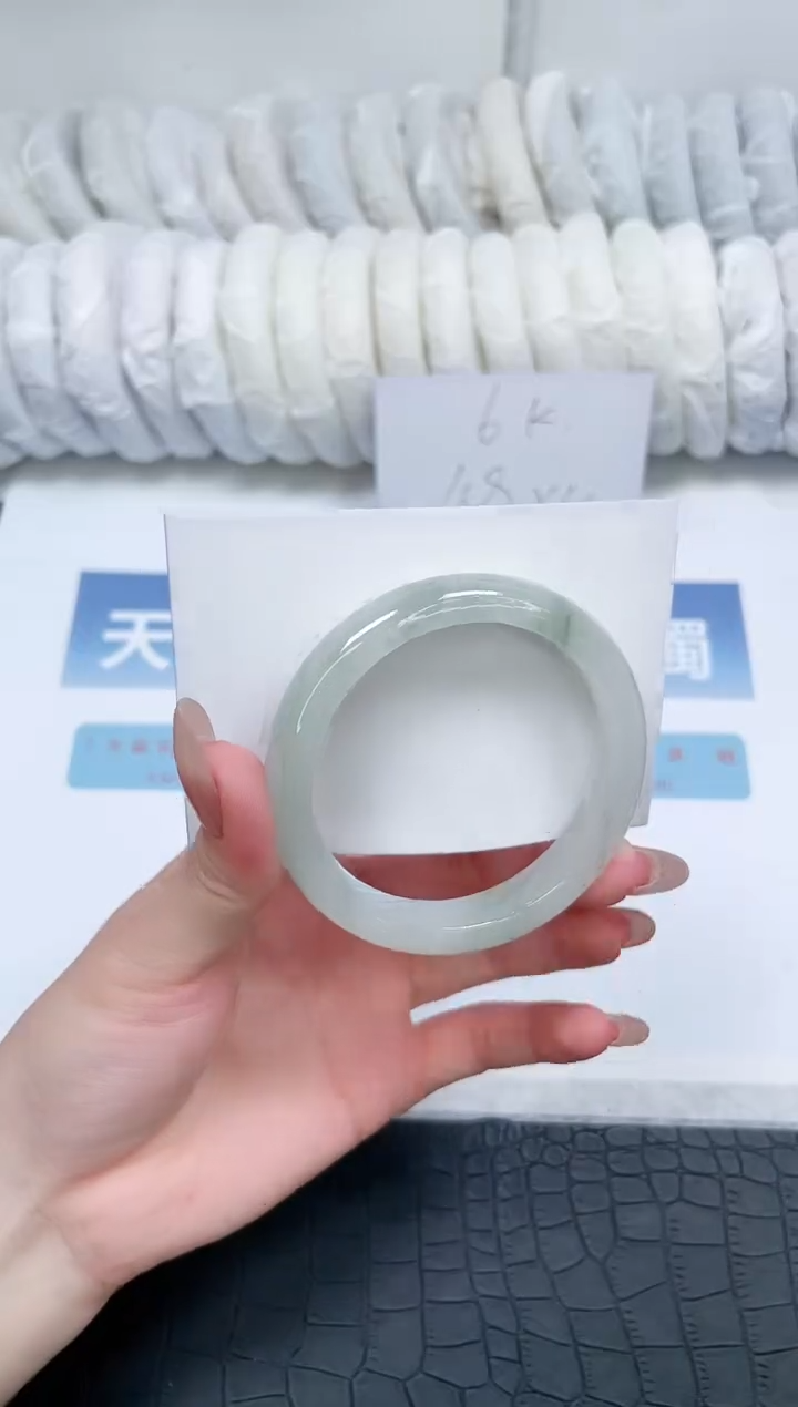 【闪购商品】石英质玉手镯未镶嵌O50-54.2