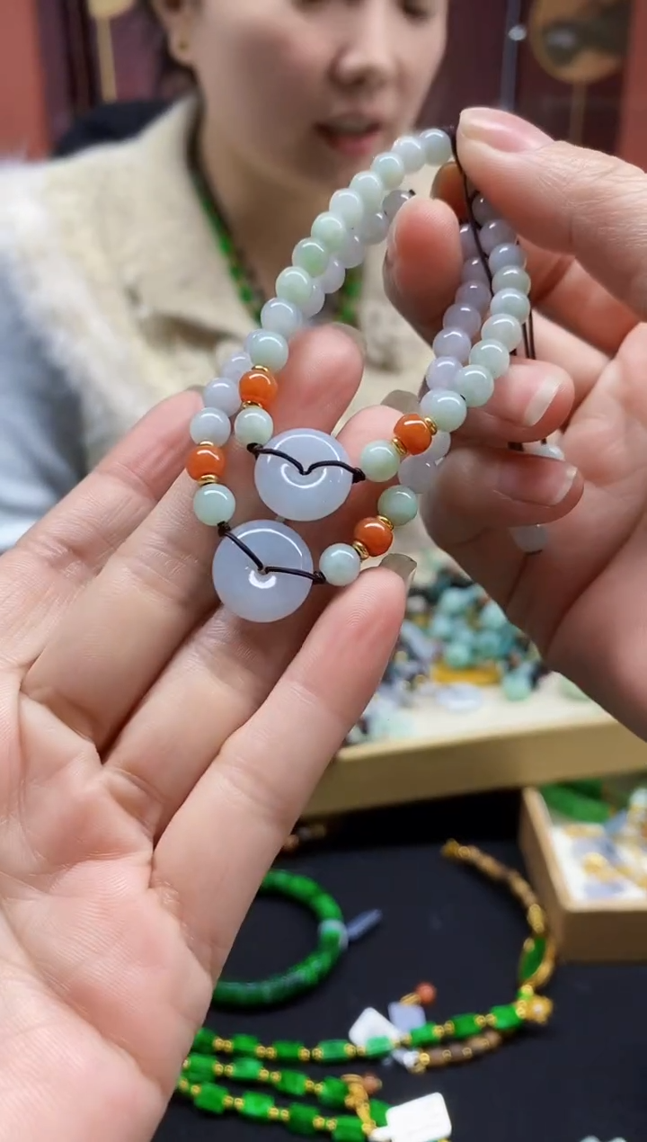 颈饰未镶嵌翡翠翡翠手串多样性发一